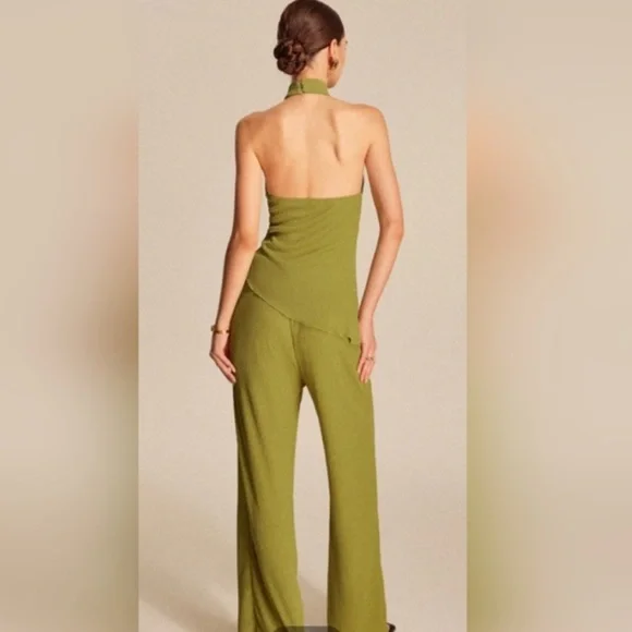 Halter Neck Backless Pants Set in Green - Picture 2 of 3
